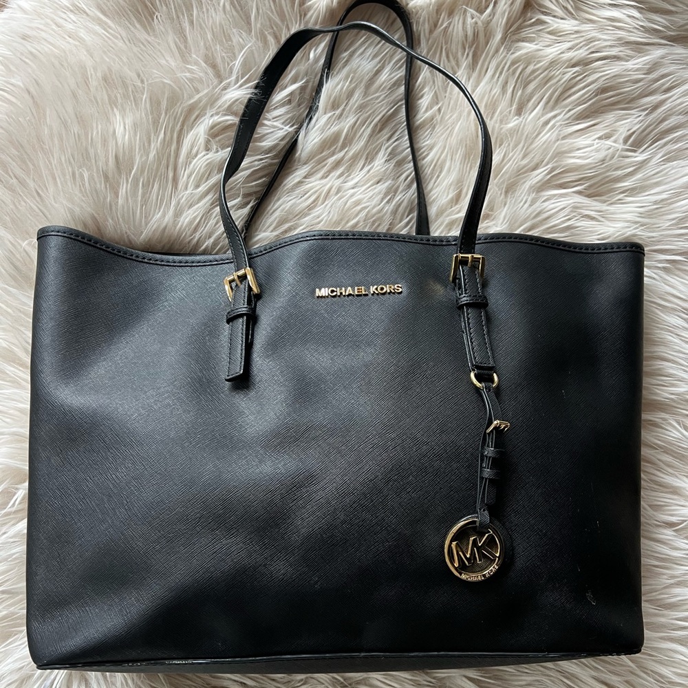 MICHAEL Michael Kors Saffiano Leather Tote - Black